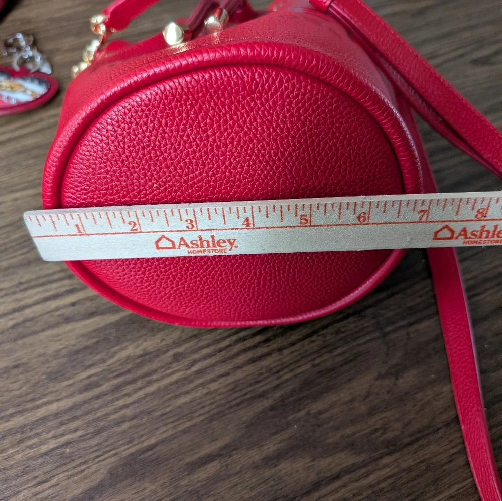 Marc Jacobs Vibrant Red Bucket Crossbody Bag - Picture 4 of 5